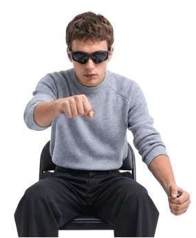 Motorista Zen dirigindo de forma tranquila